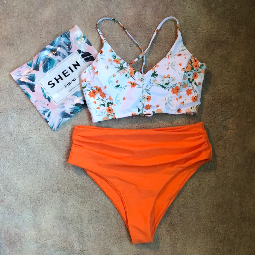 Floral lace-up back bikini